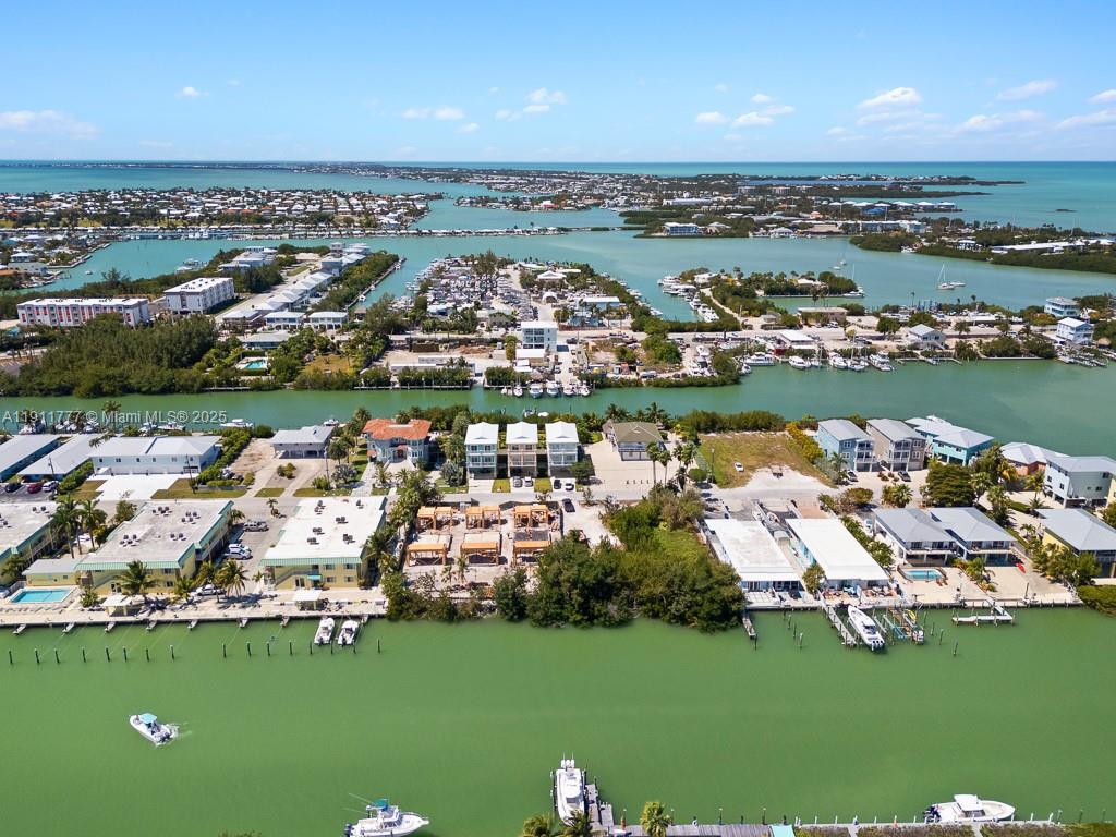 COCO PLUM BEACH - Residential Lease