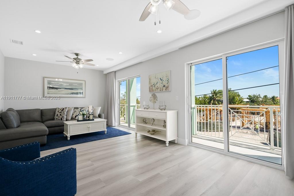 COCO PLUM BEACH - Residential Lease