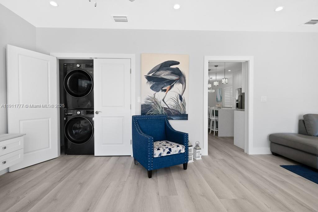 COCO PLUM BEACH - Residential Lease