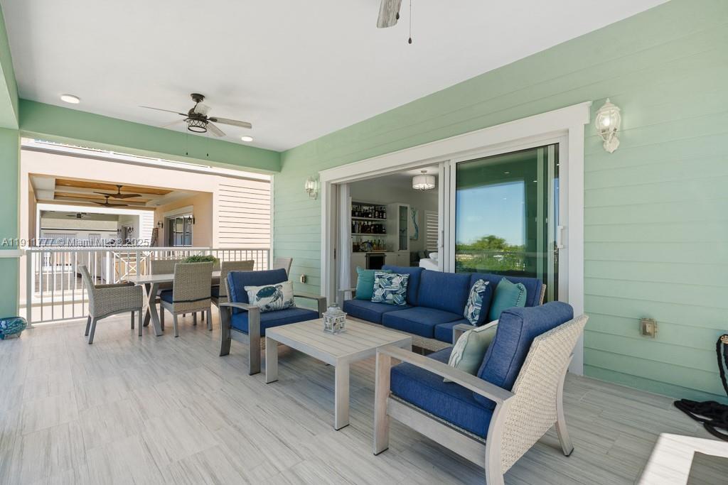 COCO PLUM BEACH - Residential Lease