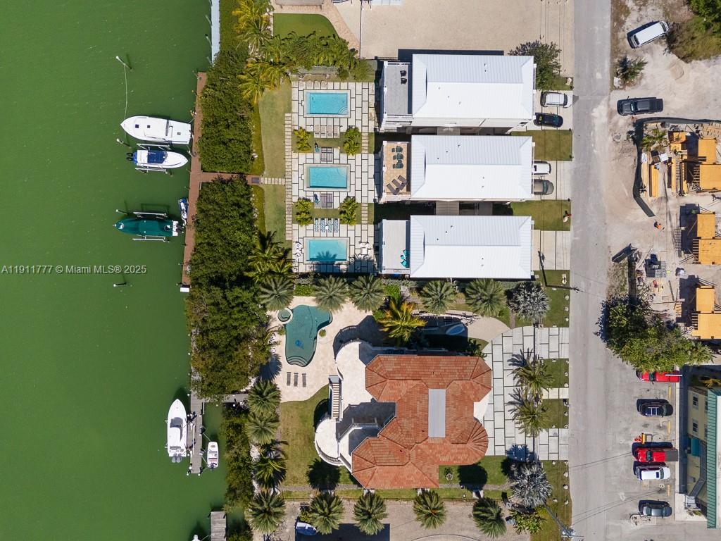 COCO PLUM BEACH - Residential Lease