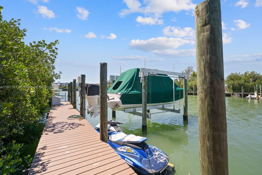 COCO PLUM BEACH - Residential Lease