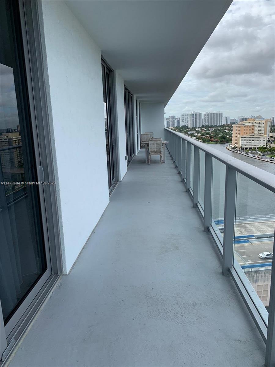 4010 S Ocean DR 1404