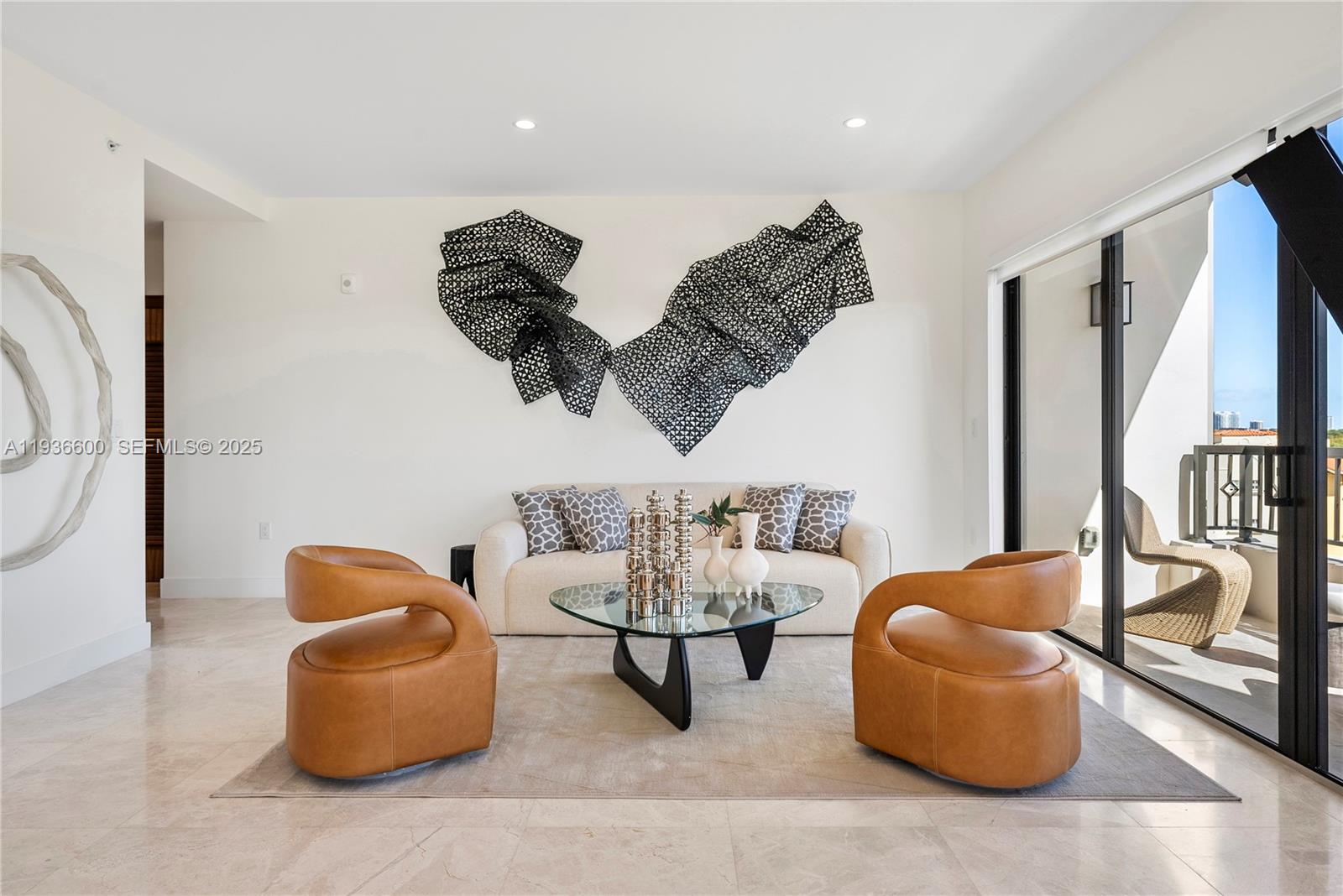 701 Valencia Ave 505