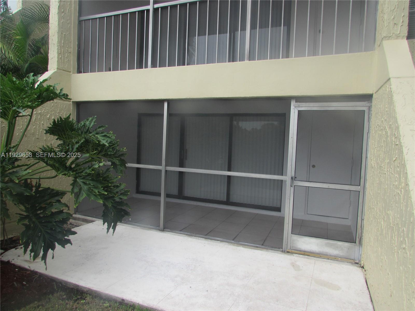 BUILDING SIX OF RACQUET C - Residential Lease