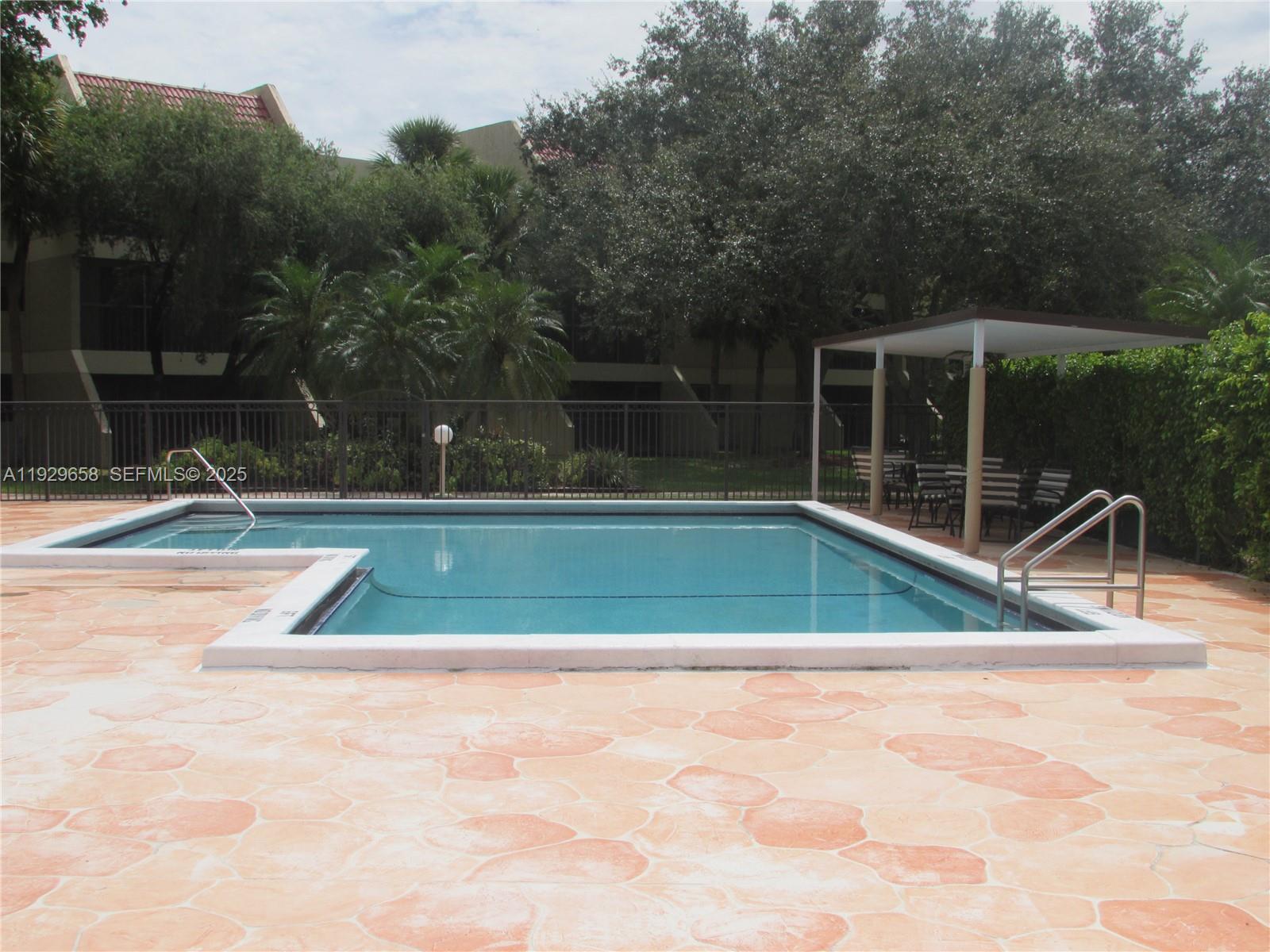 BUILDING SIX OF RACQUET C - Residential Lease