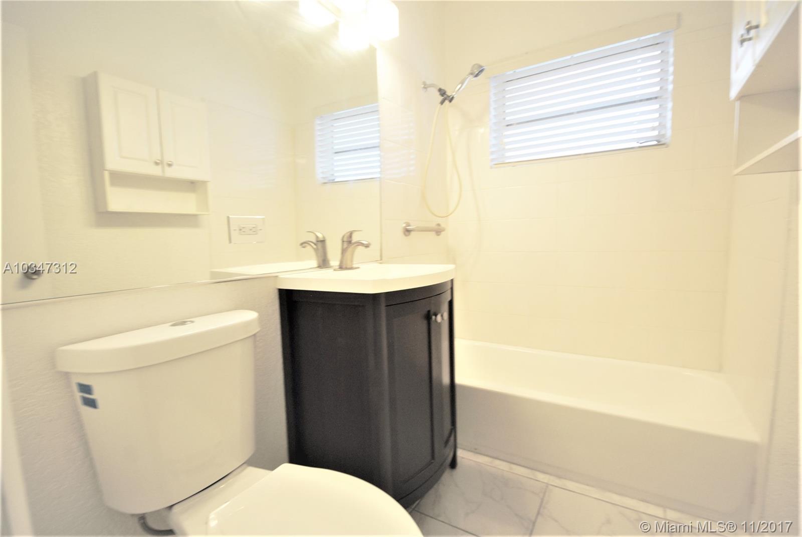 ALTOS DEL MAR - Residential Lease