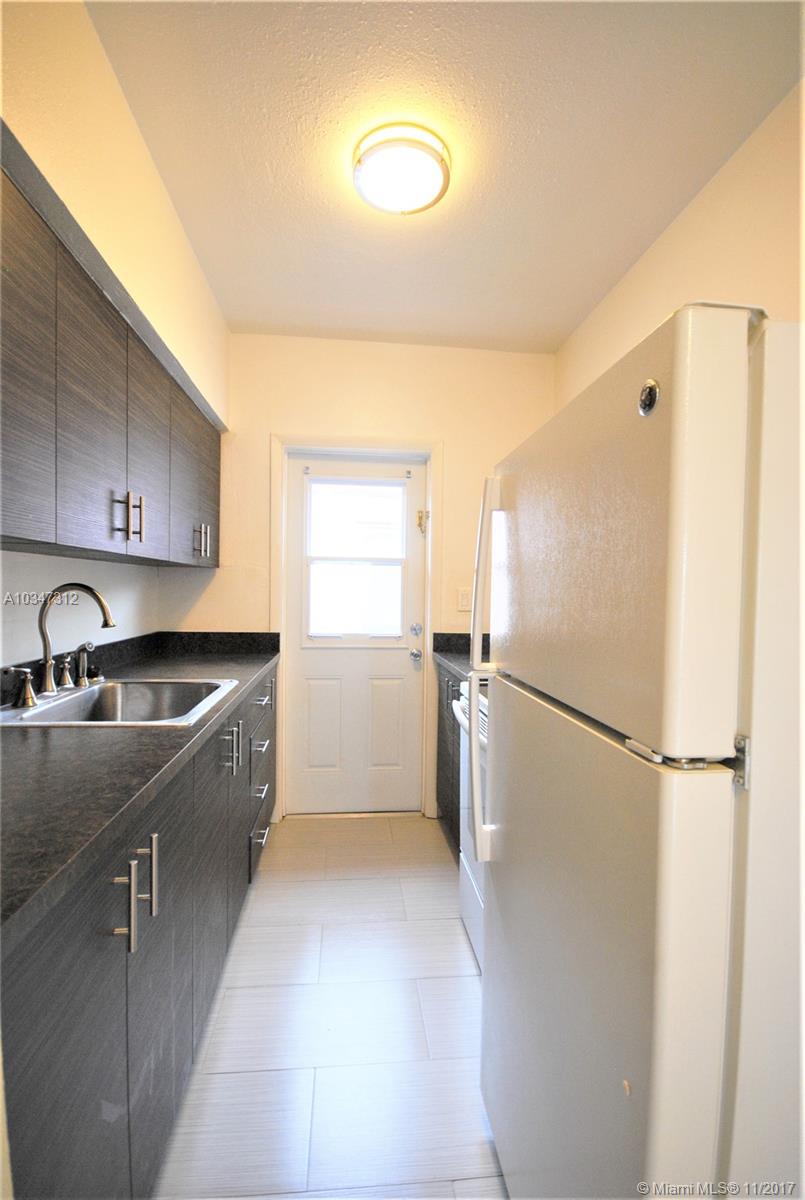 ALTOS DEL MAR - Residential Lease