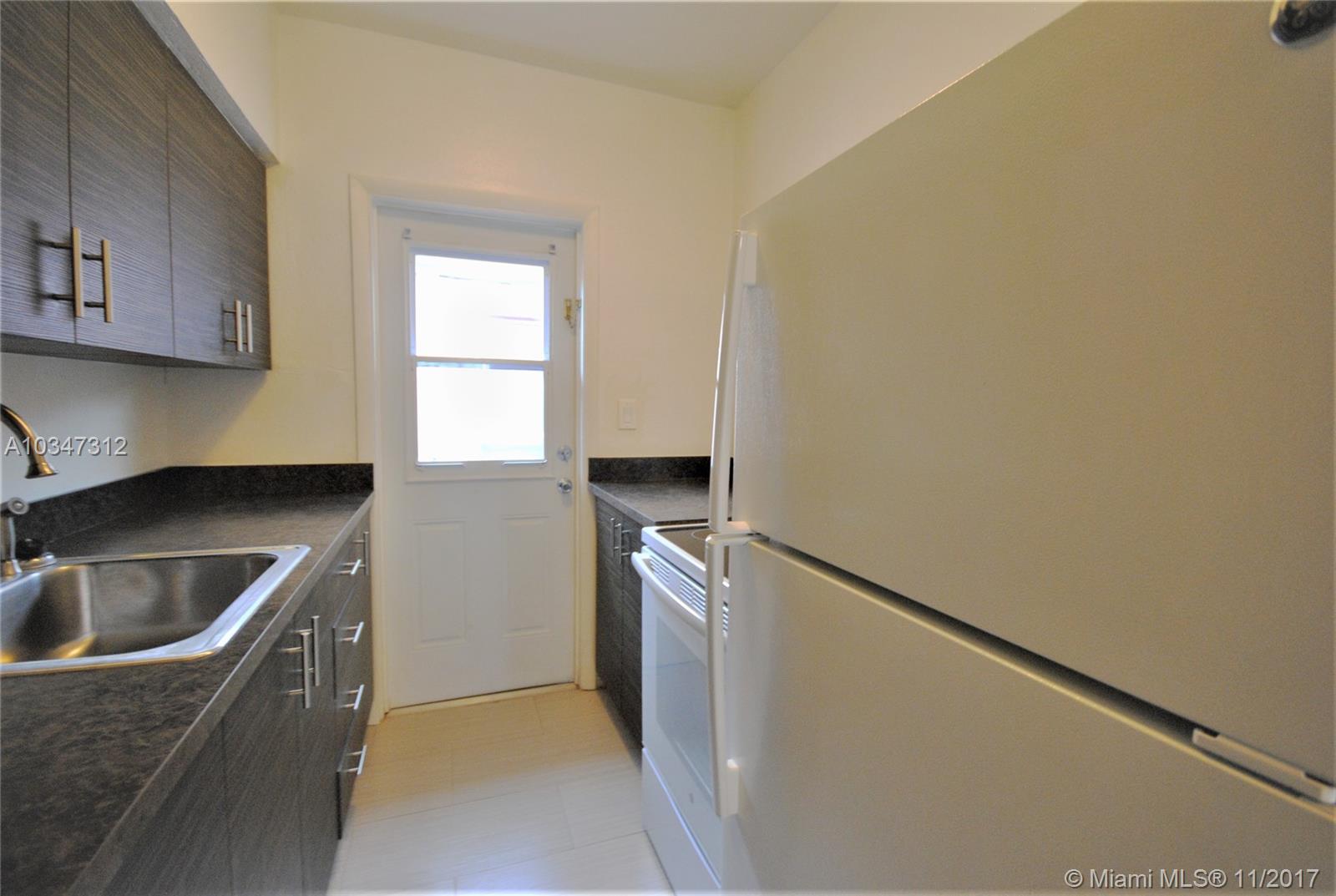 ALTOS DEL MAR - Residential Lease