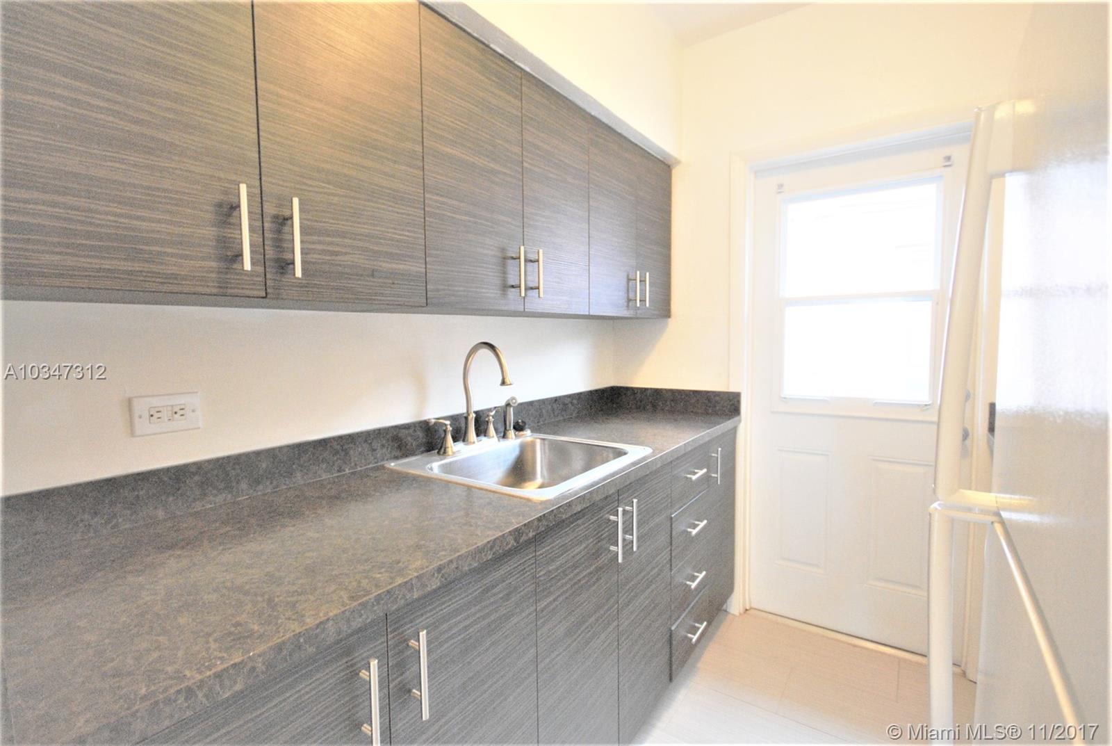 ALTOS DEL MAR - Residential Lease