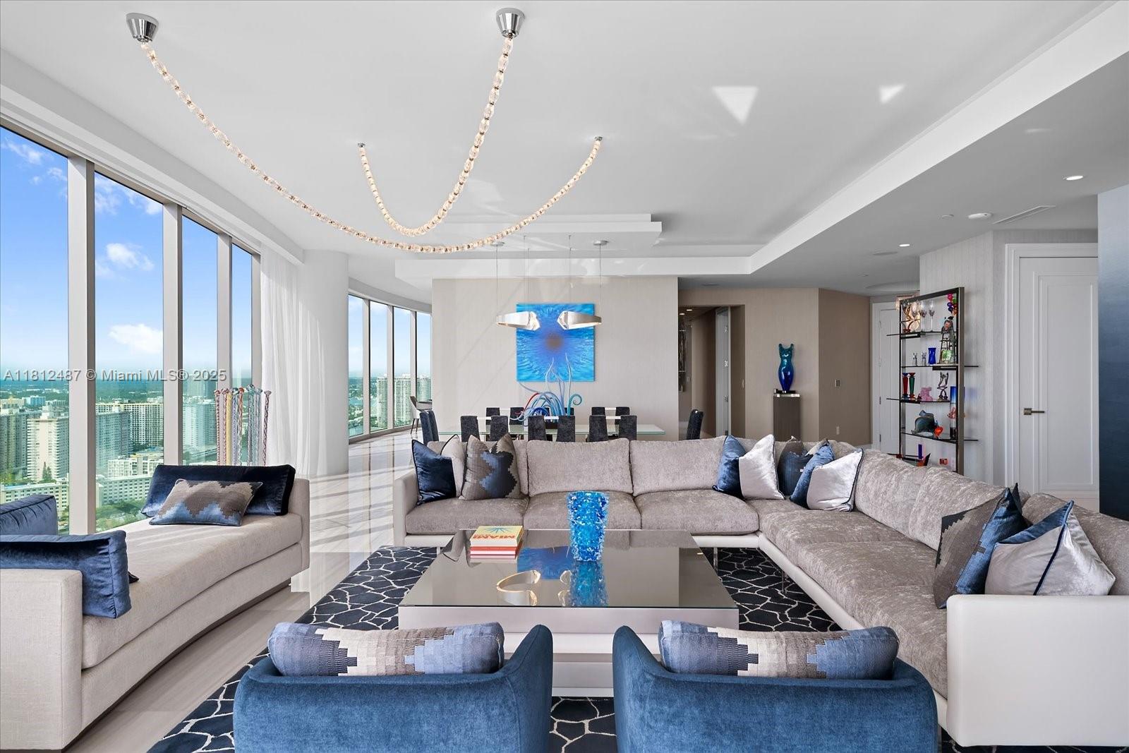 17901 Collins Ave 3004