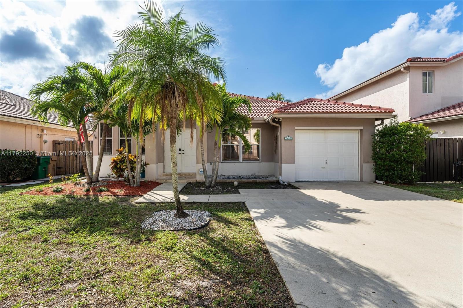 Property for Sale at 14024 N Cypress Cove Cir, Davie, Broward County, Florida - Bedrooms: 3 
Bathrooms: 3  - $619,000