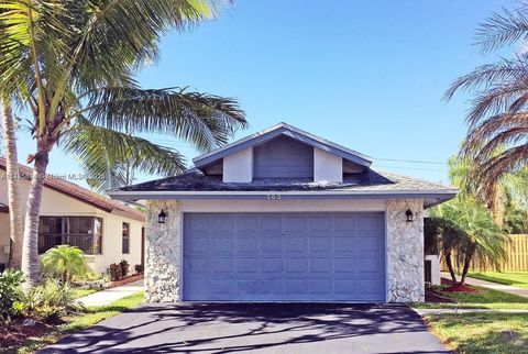 563 Lakeside Cir Sunrise FL 33326