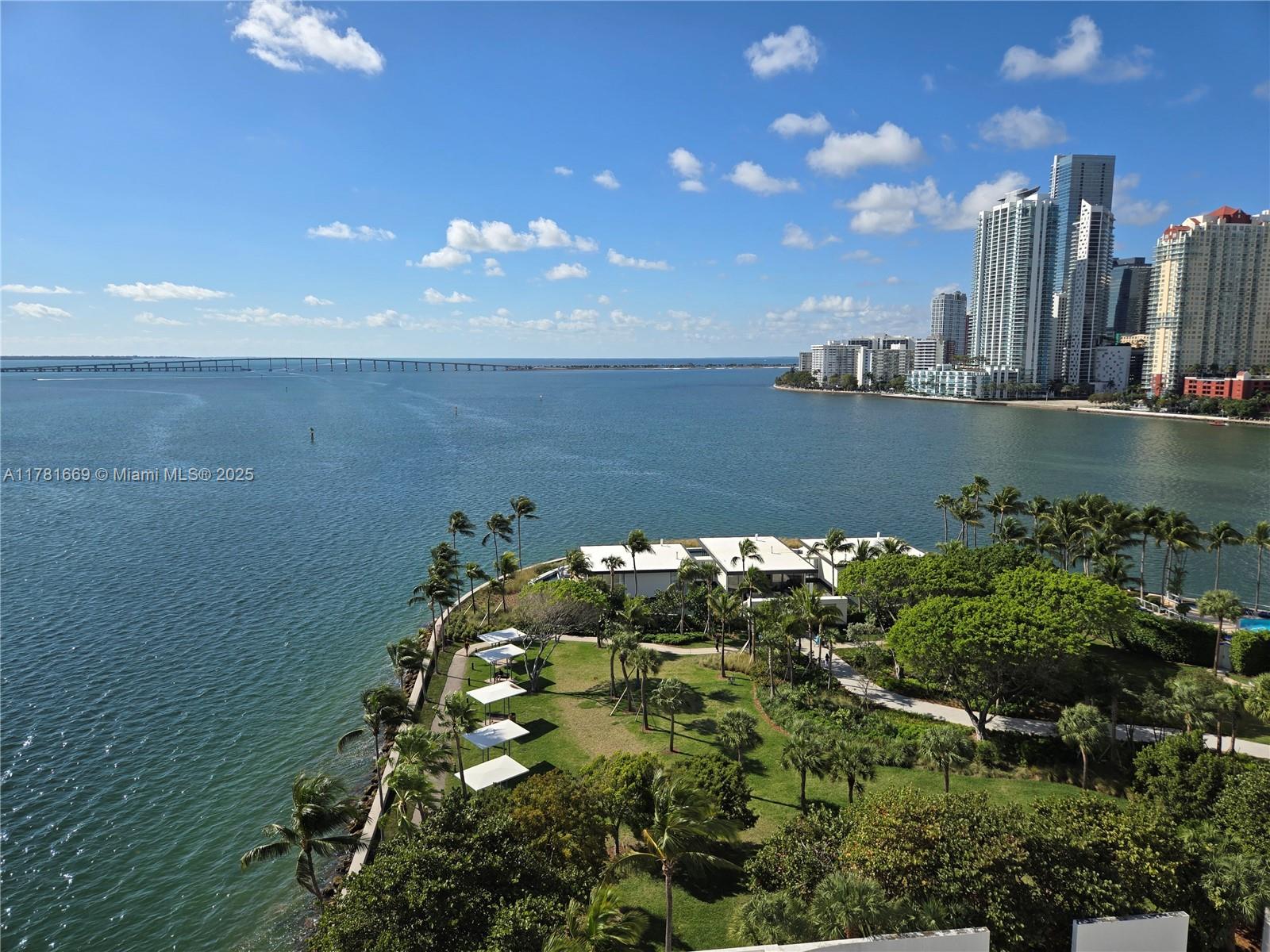 800 Claughton Island Dr 1205
