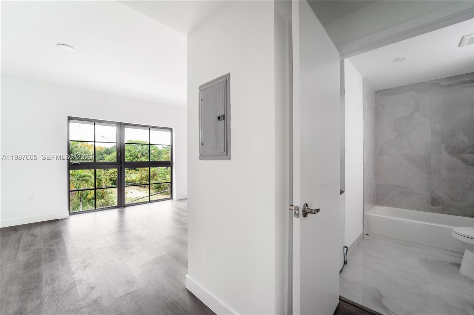 HIGHLAND PARK - Residential Lease