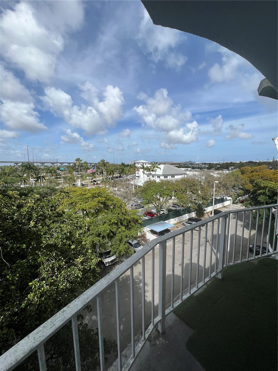 MONTECARLO CONDO - Residential