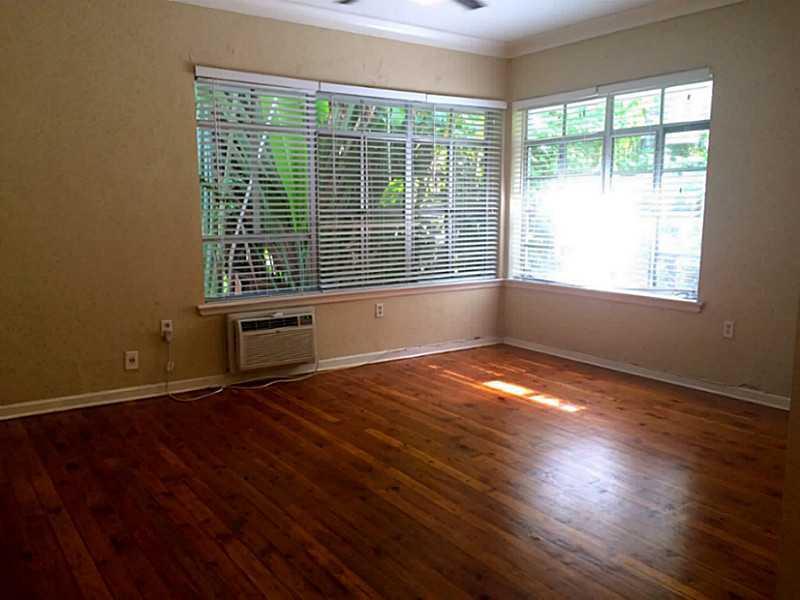 RESIDENCE 1611 CONDO - Residential Lease