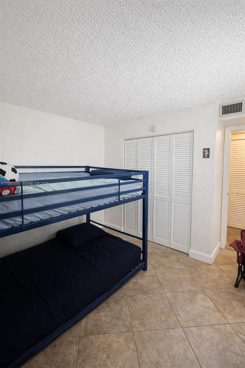 MAGNOLIA LANE CONDO - Residential
