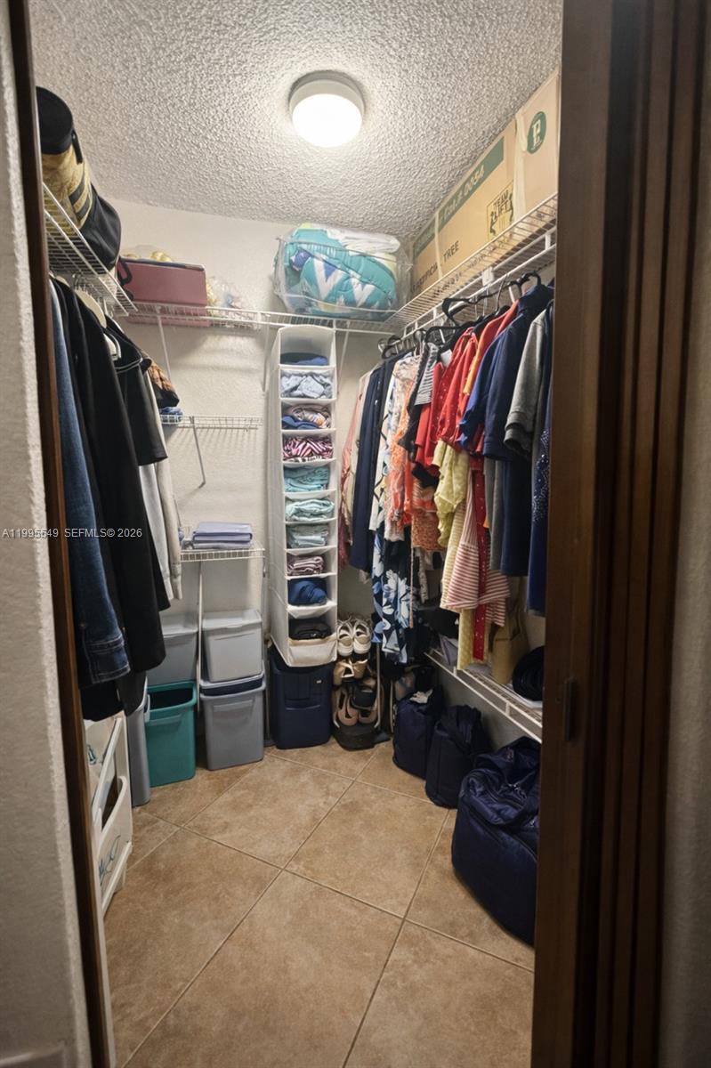 MAGNOLIA LANE CONDO - Residential