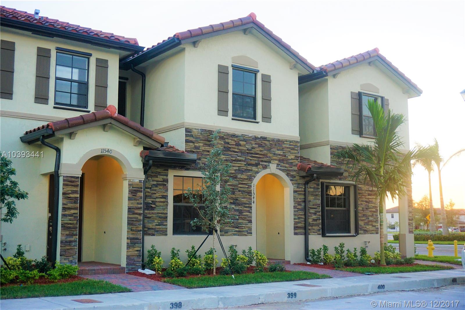 COCO PALM ESTATES - Residential Lease