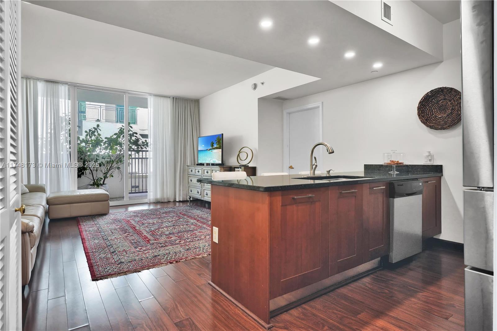 ONE VILLAGE PLACE CONDO - Residential