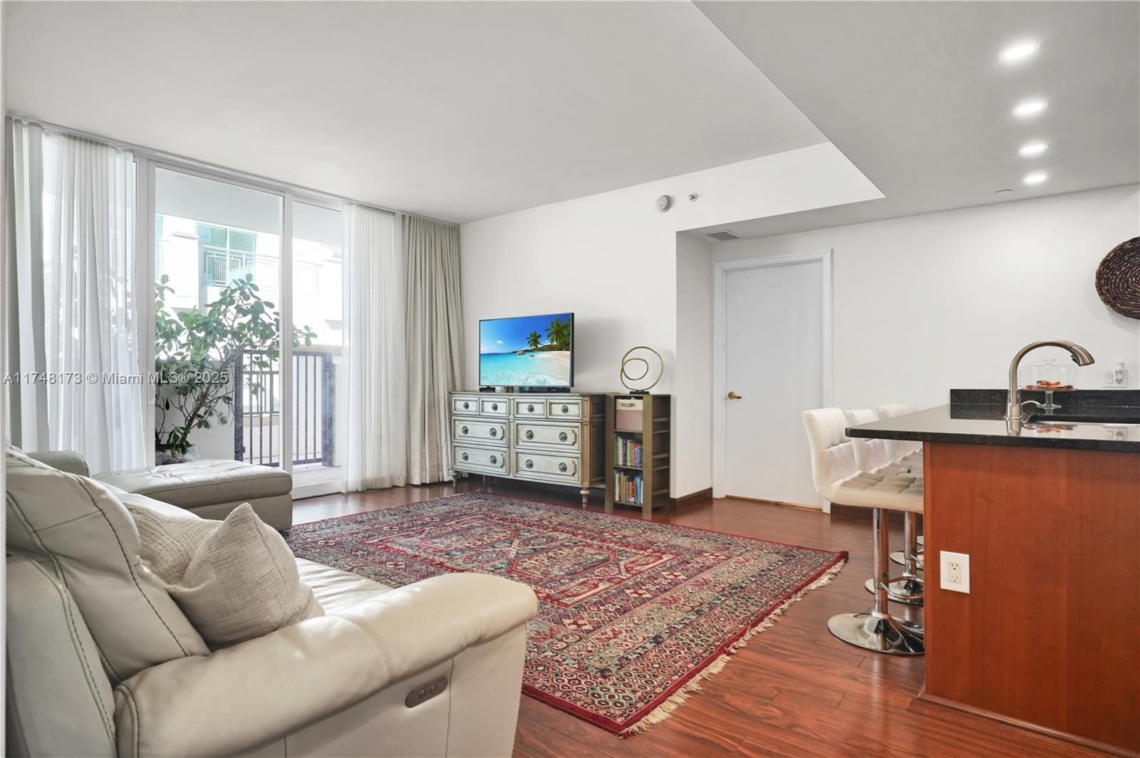 ONE VILLAGE PLACE CONDO - Residential