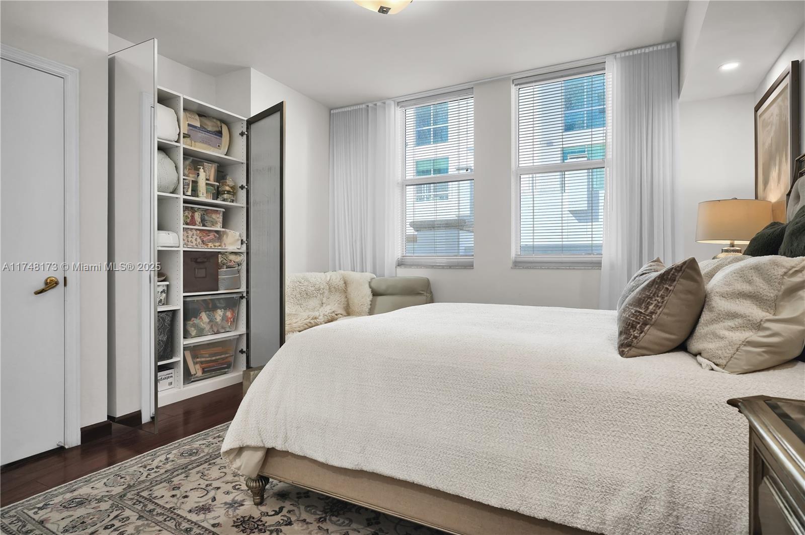 ONE VILLAGE PLACE CONDO - Residential