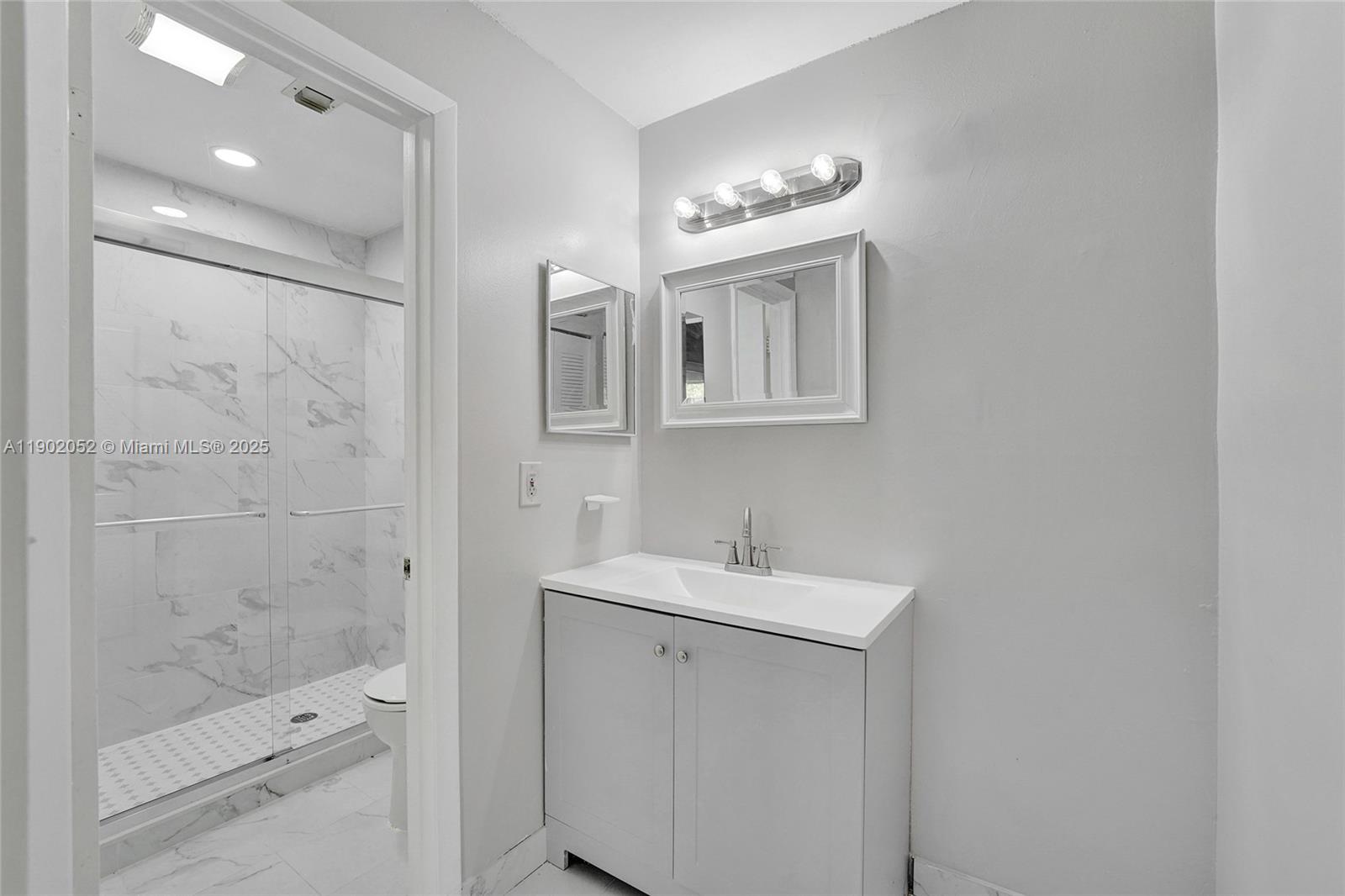 CROSS CREEK TOWNHOMES PLA - Residential