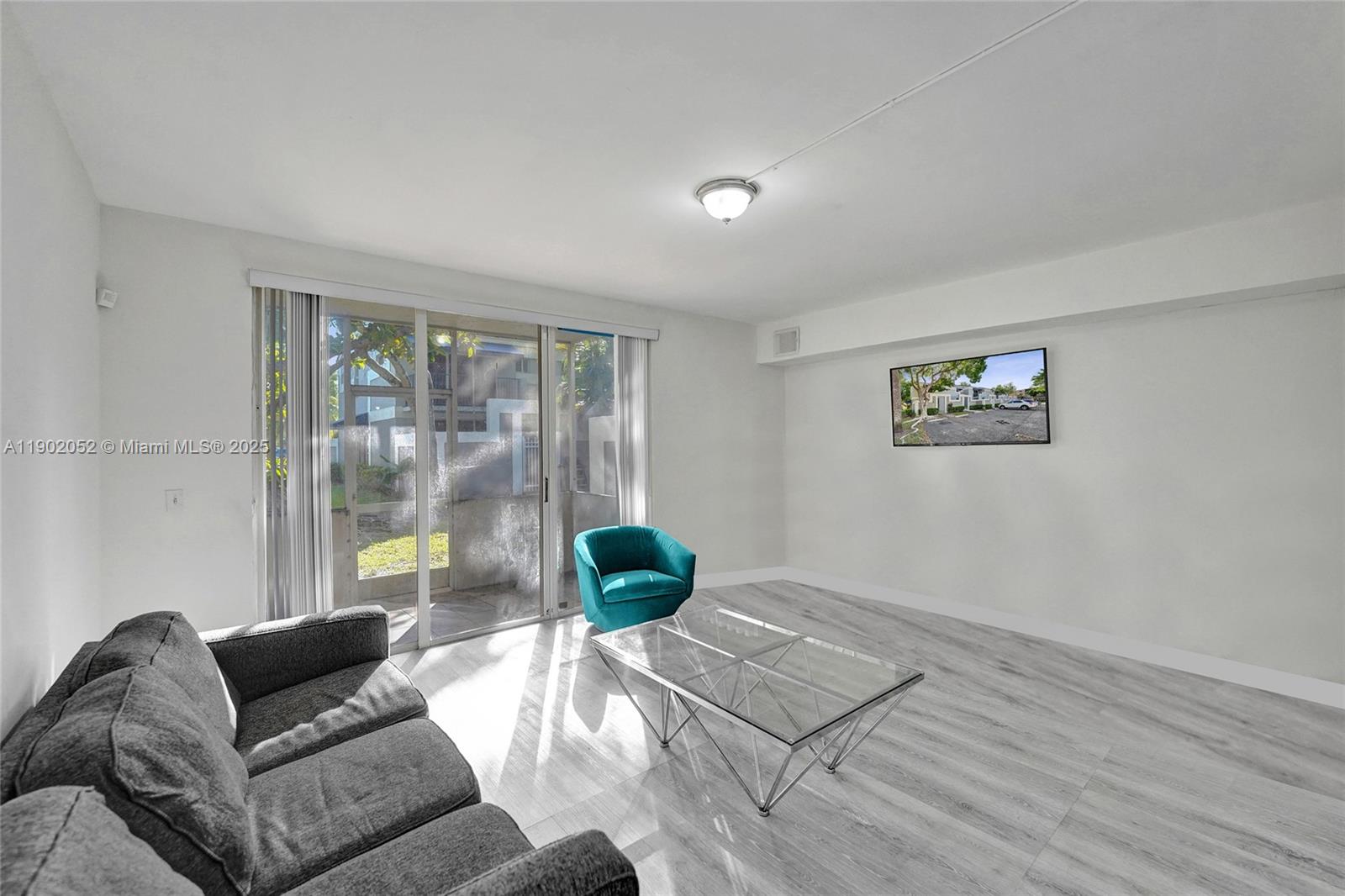 CROSS CREEK TOWNHOMES PLA - Residential