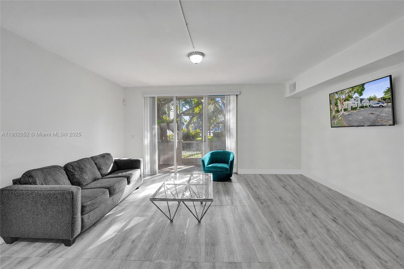 CROSS CREEK TOWNHOMES PLA - Residential