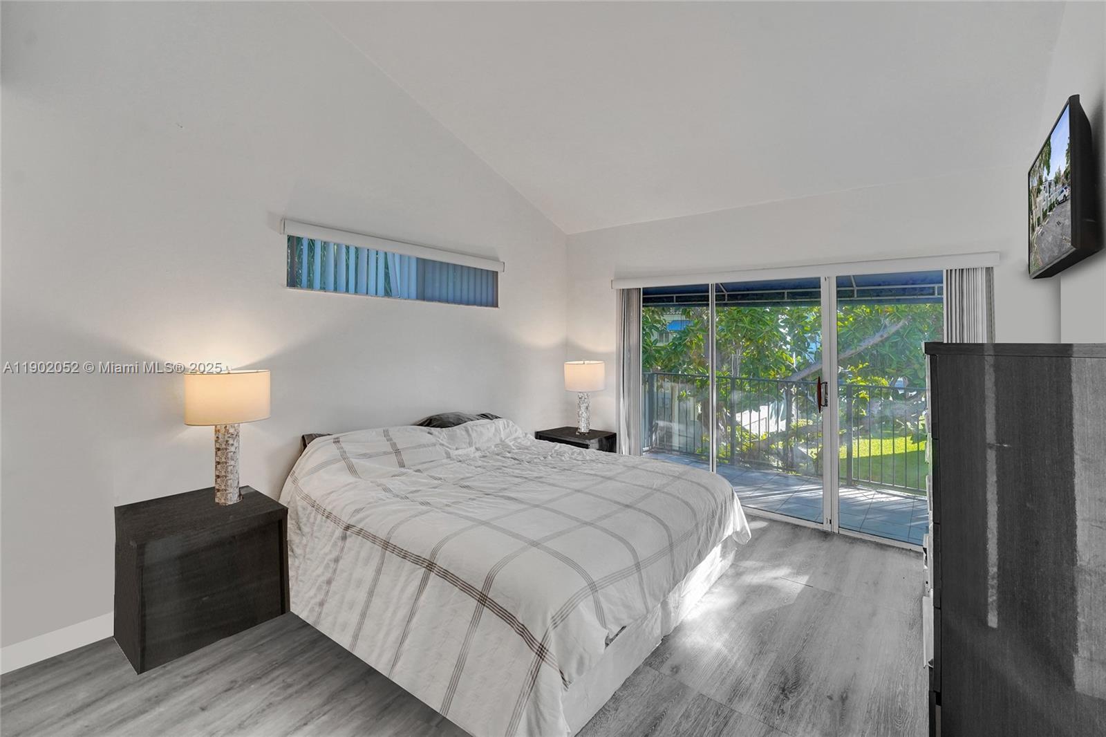 CROSS CREEK TOWNHOMES PLA - Residential