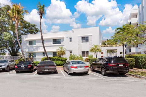 Tiny photo for 6941 Bay Dr #B3, Miami Beach, FL 33141 (MLS # A12005945)