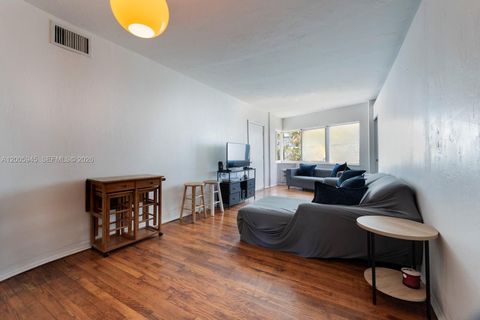 Tiny photo for 6941 Bay Dr #B3, Miami Beach, FL 33141 (MLS # A12005945)