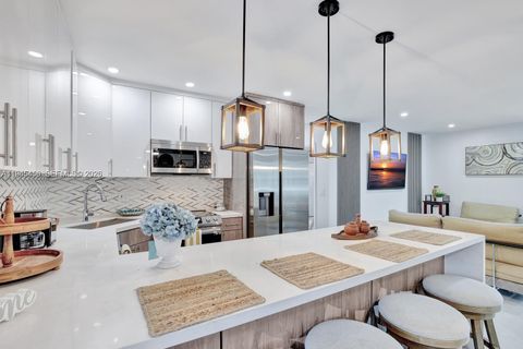 Photo of 1001 SW 19th St, Fort Lauderdale, FL 33315 (MLS # A11945456)