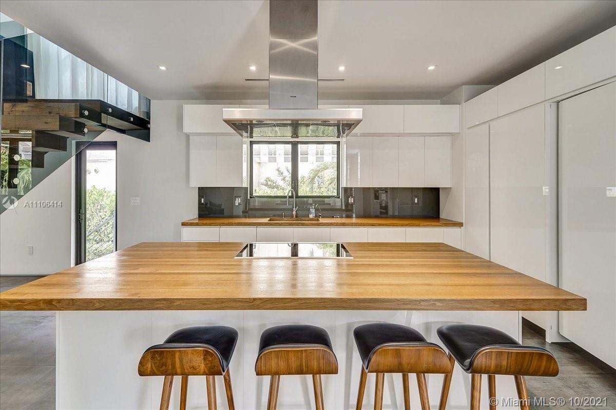 SUNSET LAKE SUB AMD PL - Residential