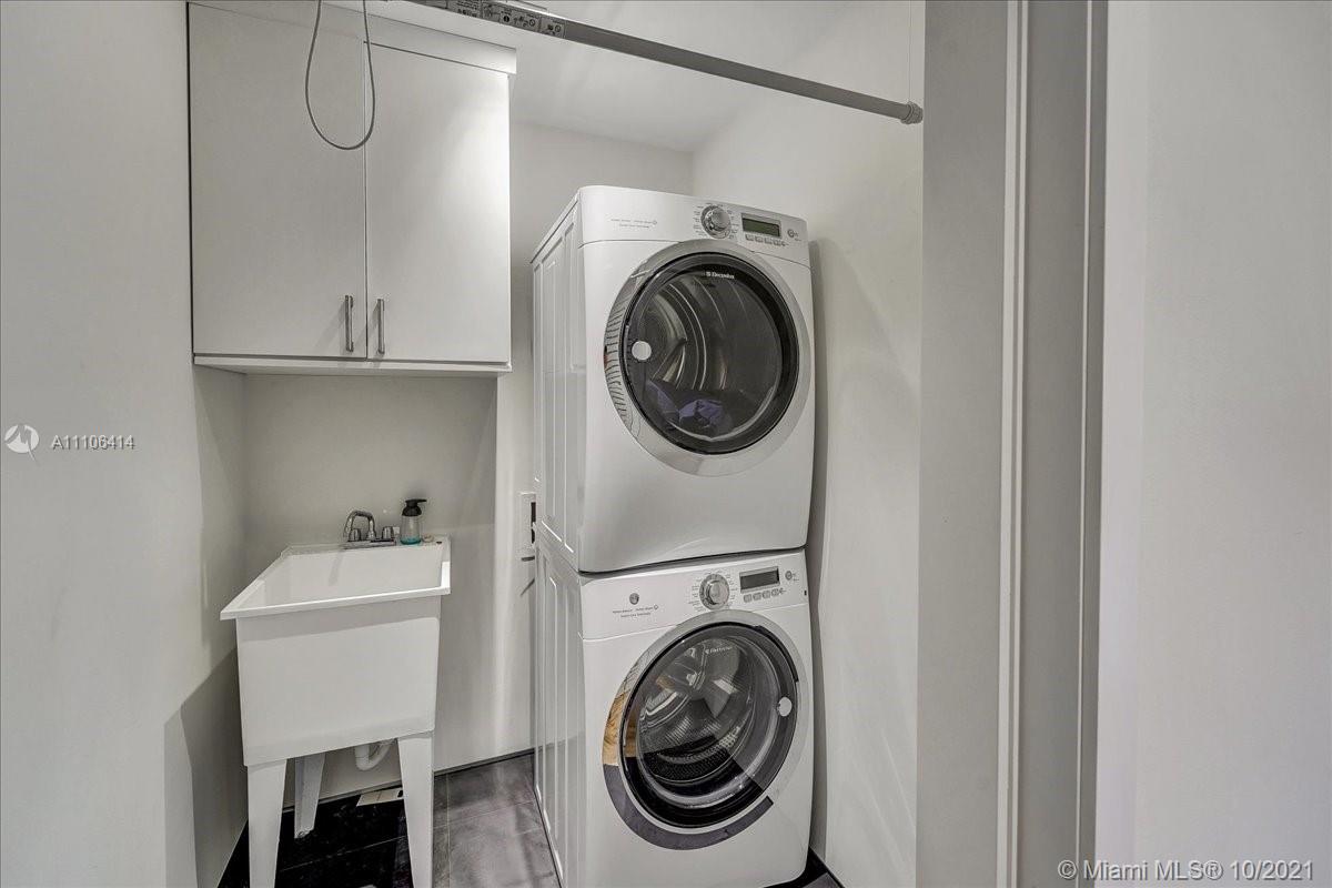 SUNSET LAKE SUB AMD PL - Residential