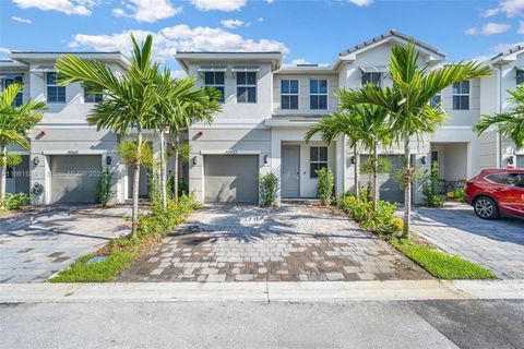 17033 SW 1st St 1 Pembroke Pines FL 33027
