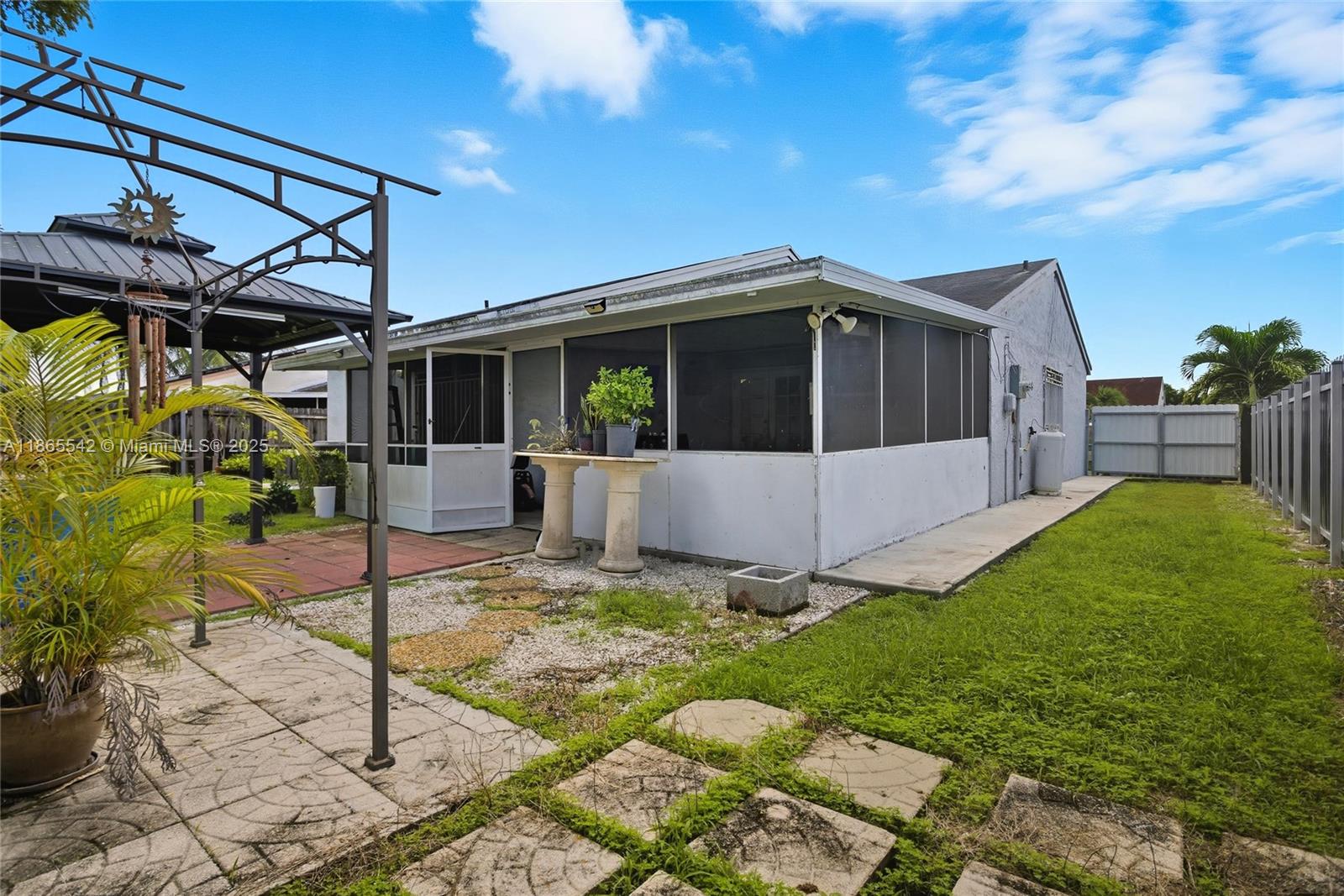 NAROCA ESTATES SEC 1 - Residential