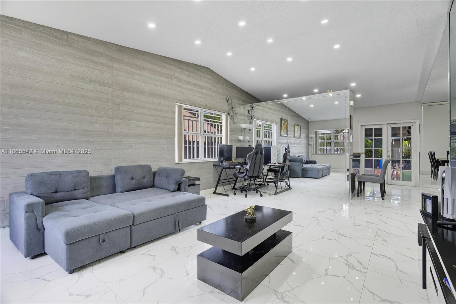 NAROCA ESTATES SEC 1 - Residential