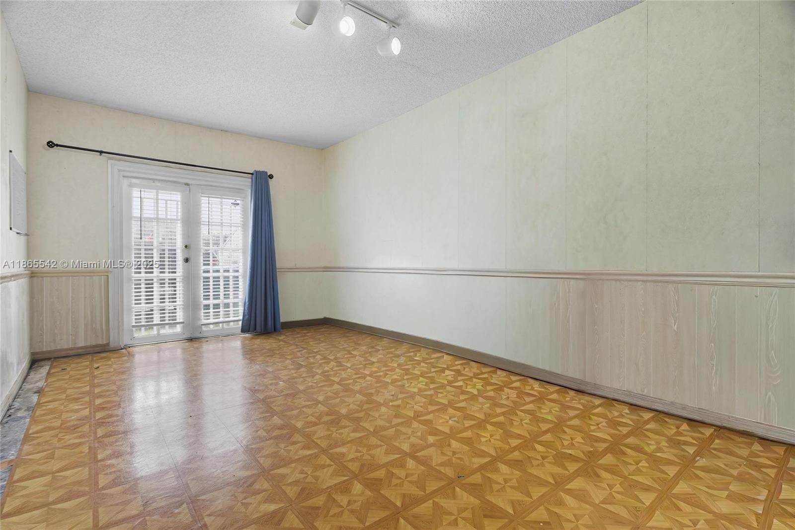 NAROCA ESTATES SEC 1 - Residential