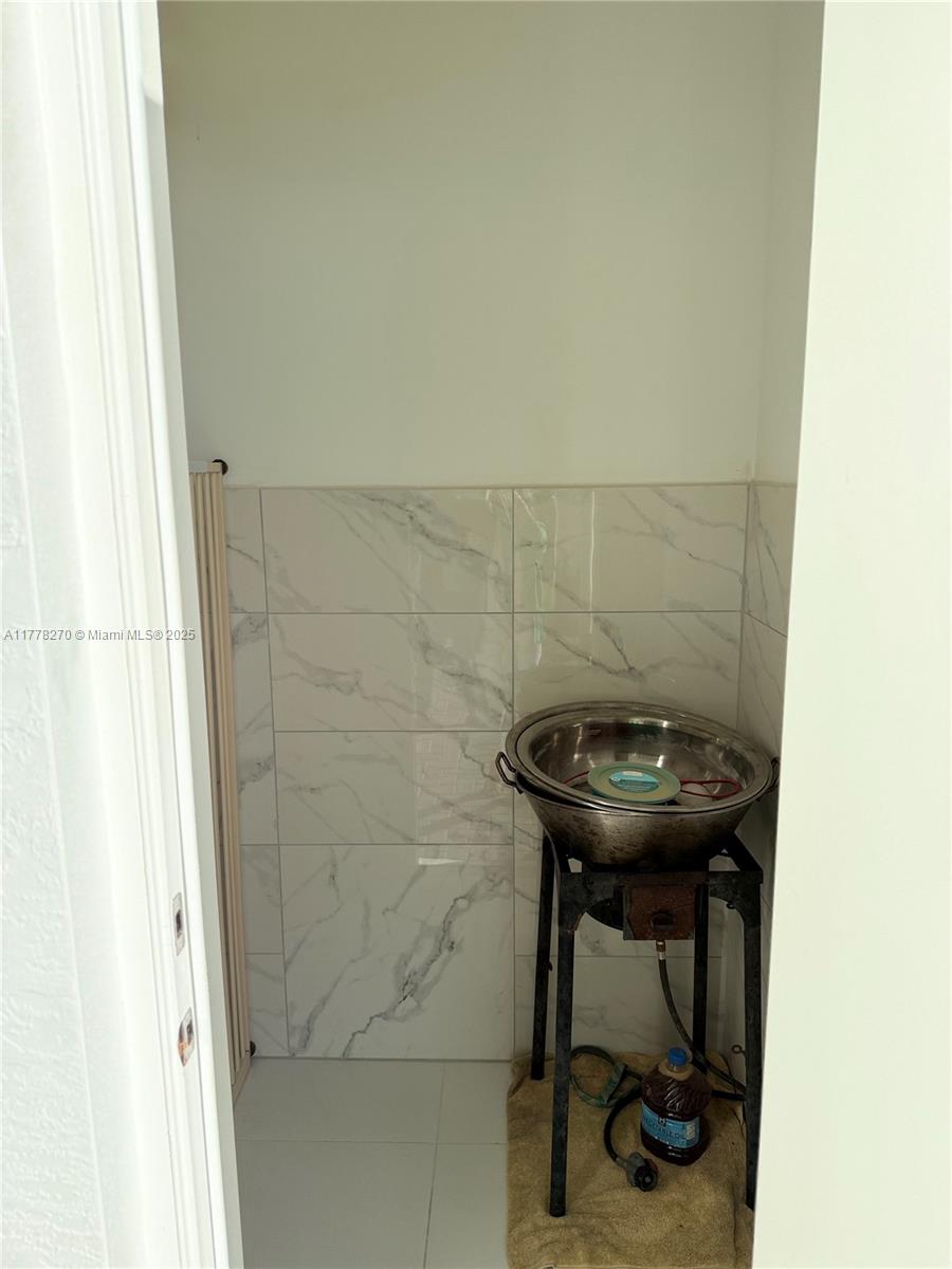 VERANO SOUTH PUD 1 - POD - Residential Lease