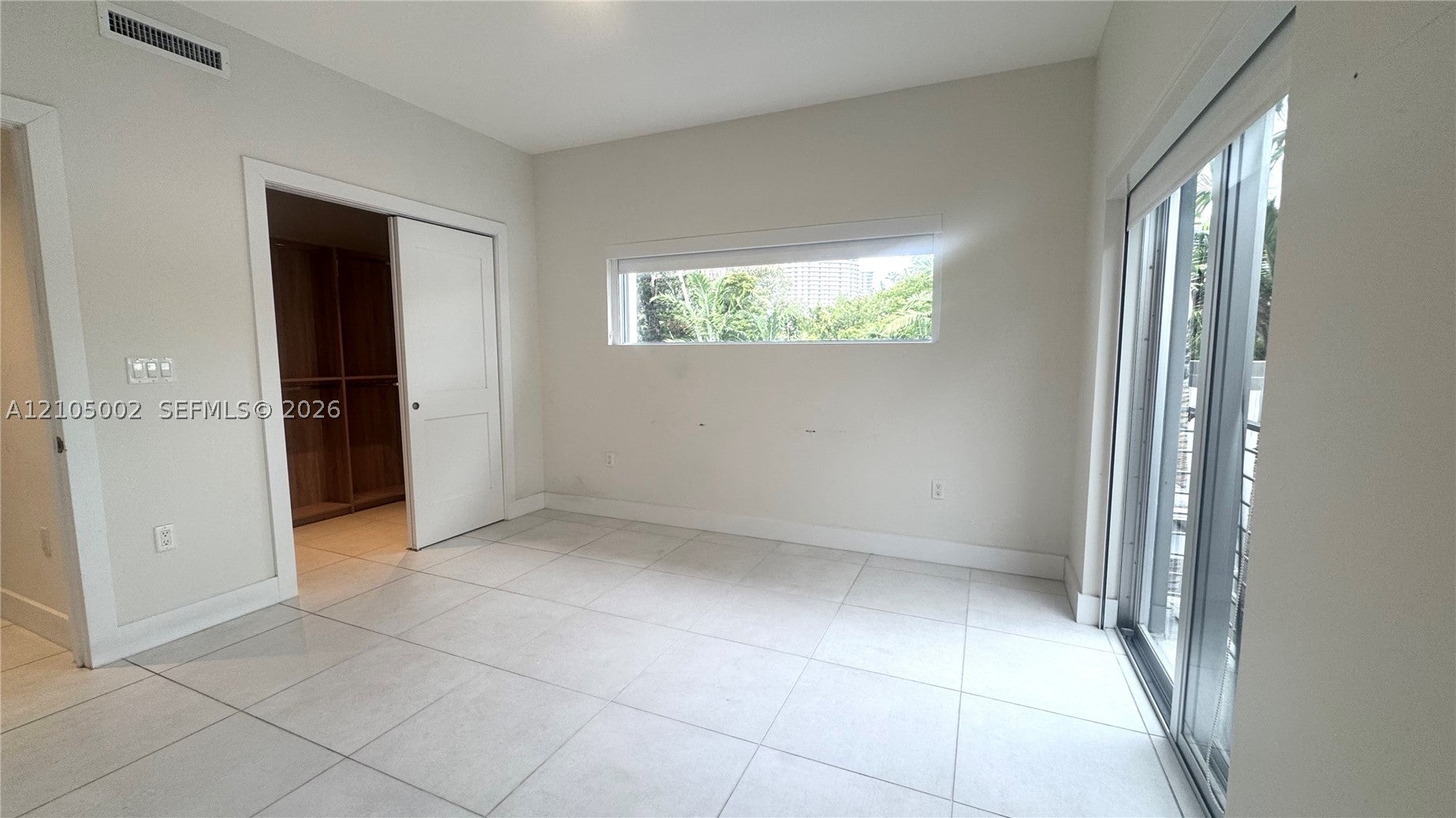643 Jefferson Ave 11