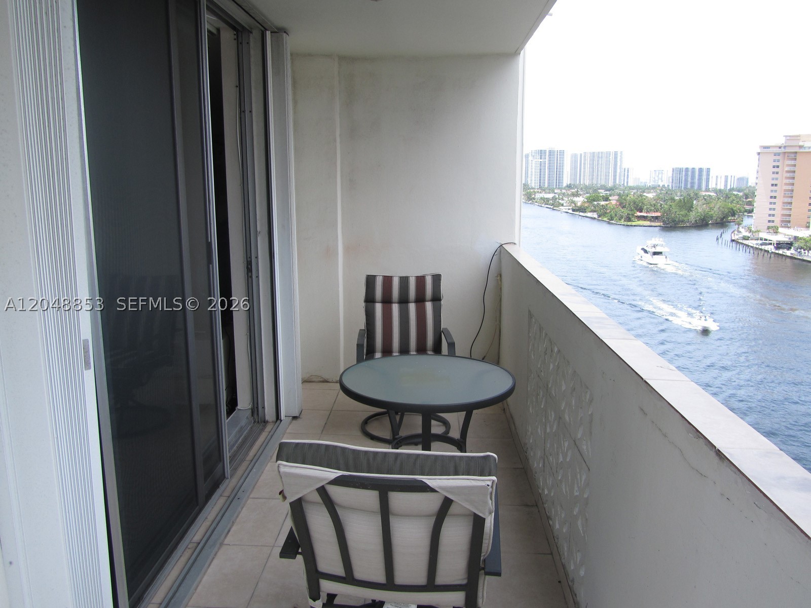 1833 S Ocean Dr 911