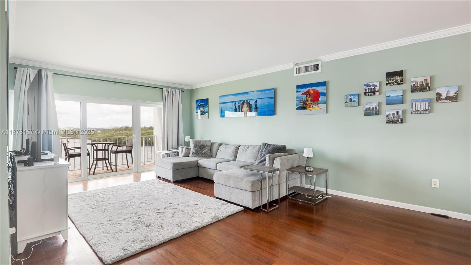 ARLEN HOUSE WEST CONDO - Residential