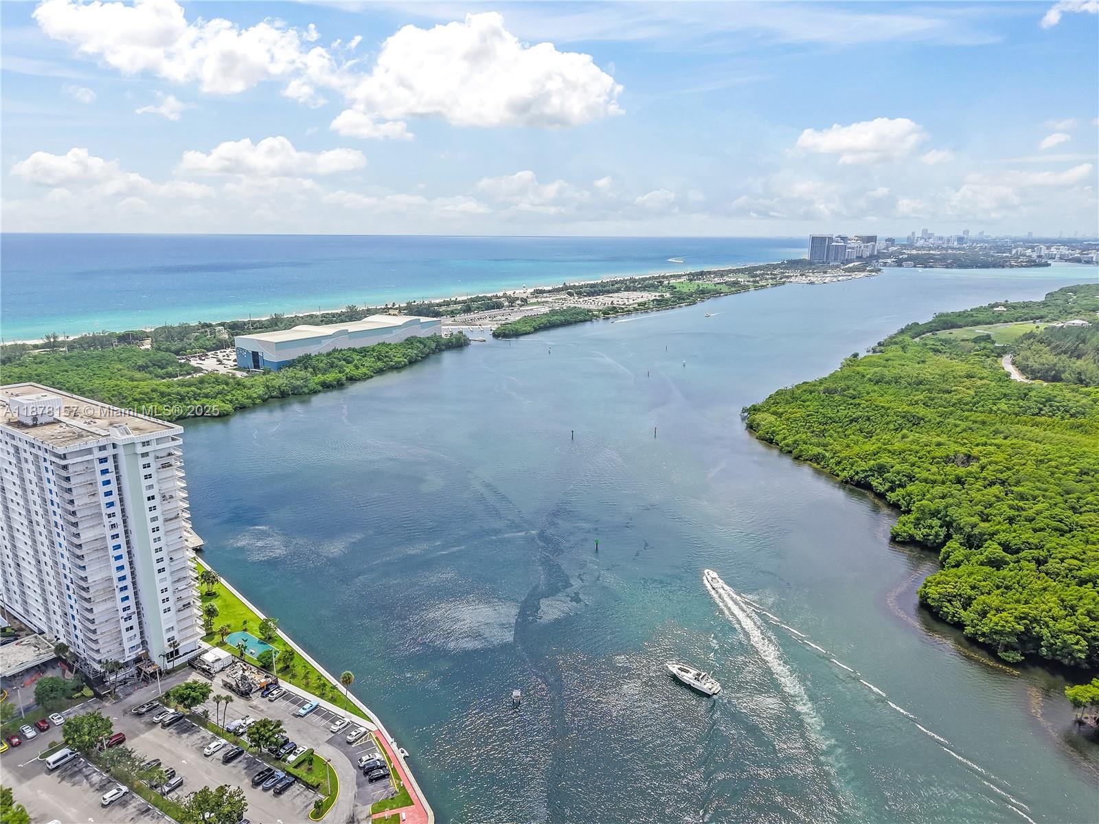 ARLEN HOUSE WEST CONDO - Residential