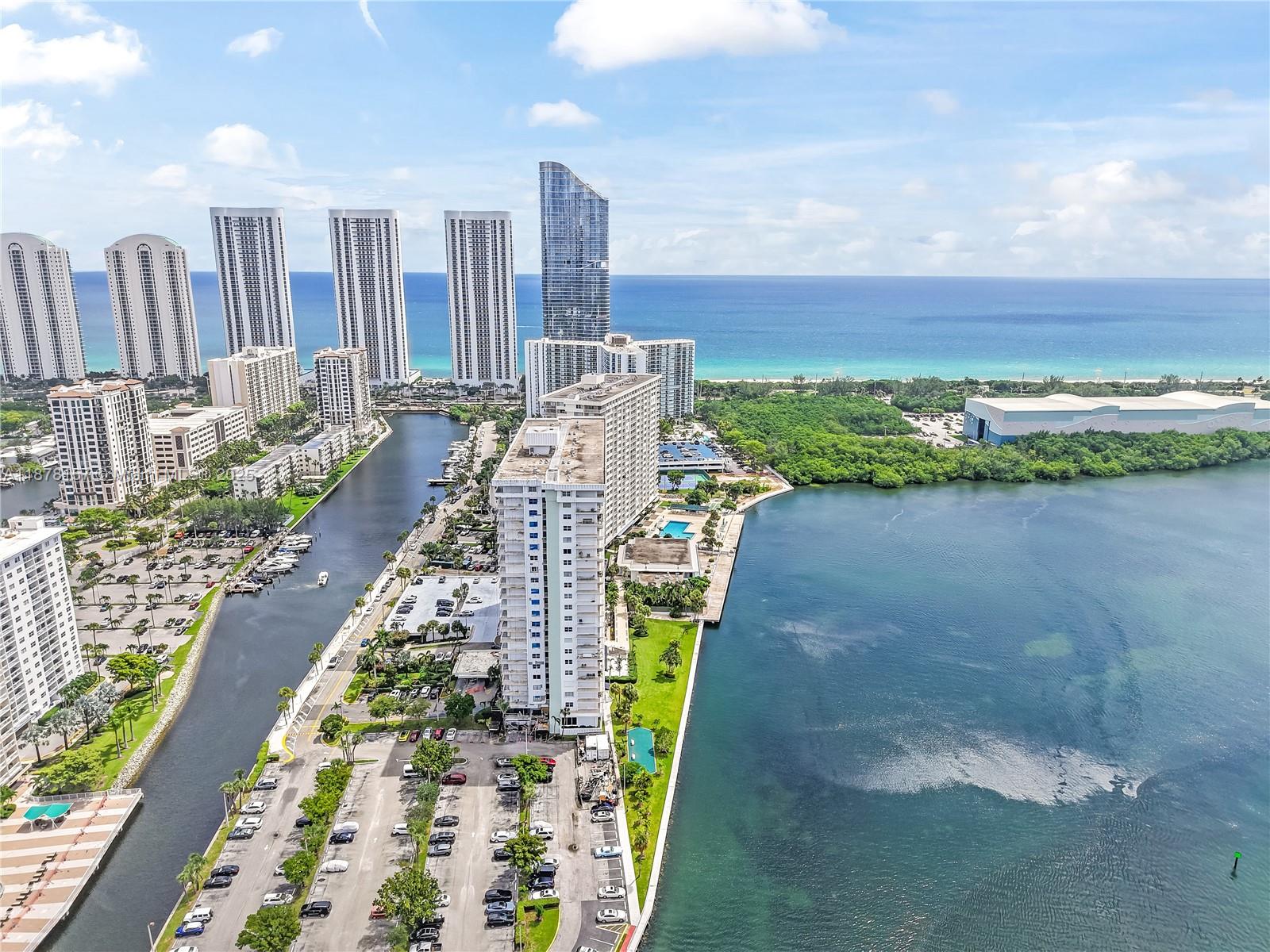ARLEN HOUSE WEST CONDO - Residential