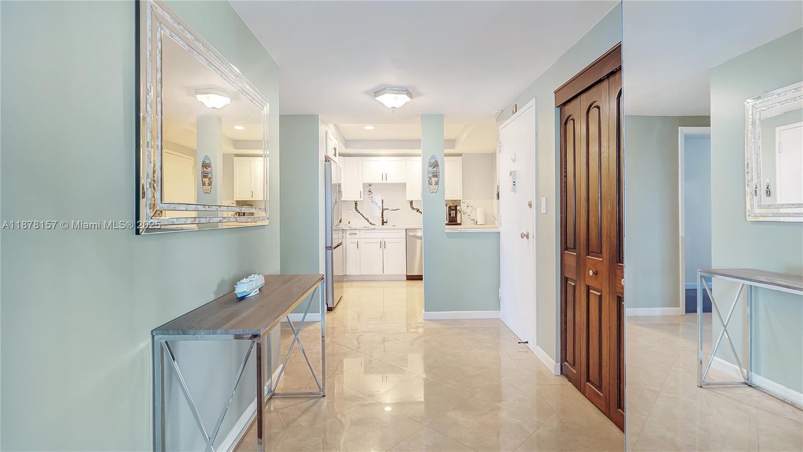 ARLEN HOUSE WEST CONDO - Residential