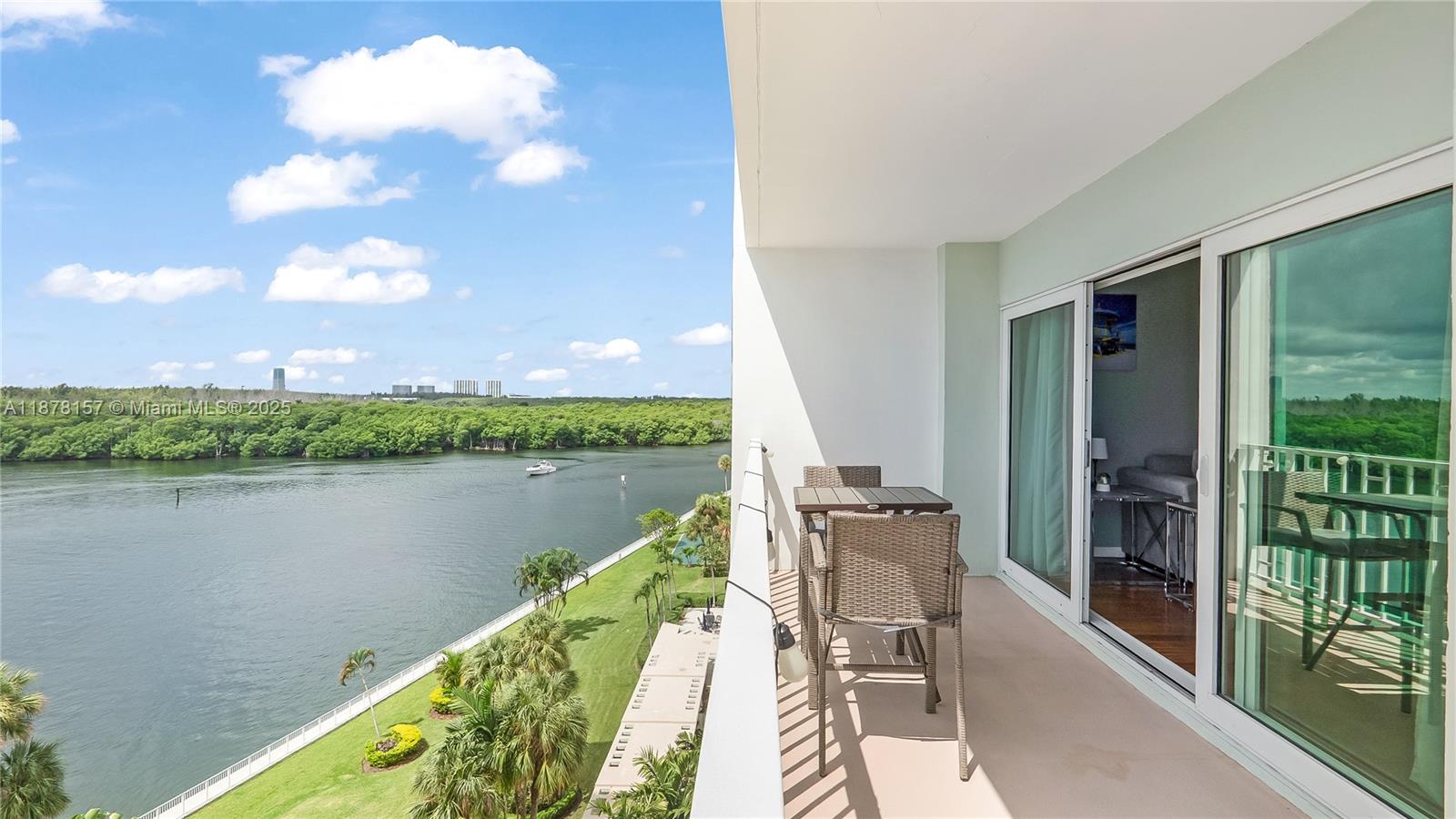 ARLEN HOUSE WEST CONDO - Residential