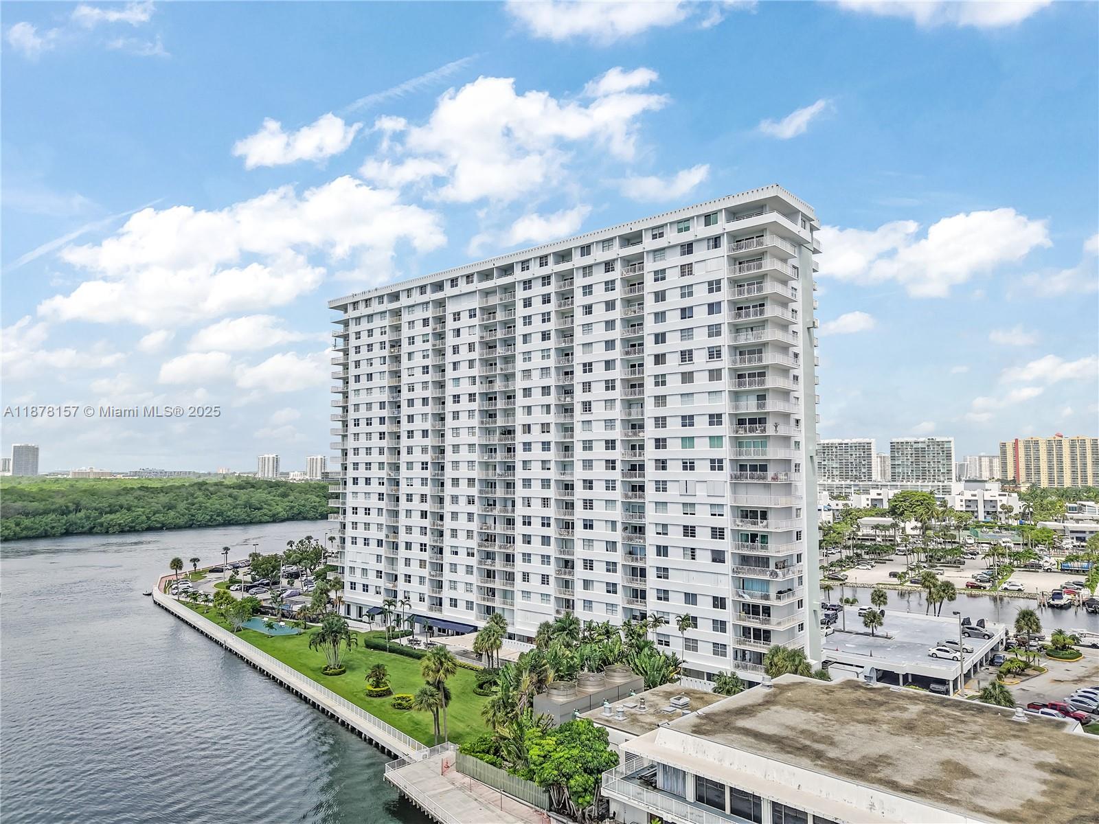 ARLEN HOUSE WEST CONDO - Residential
