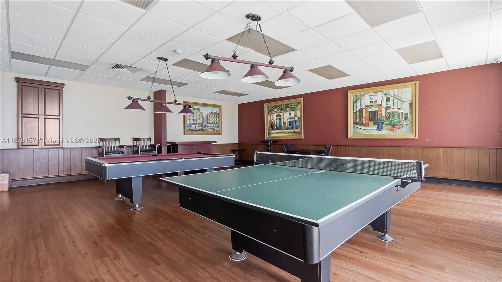ARLEN HOUSE WEST CONDO - Residential